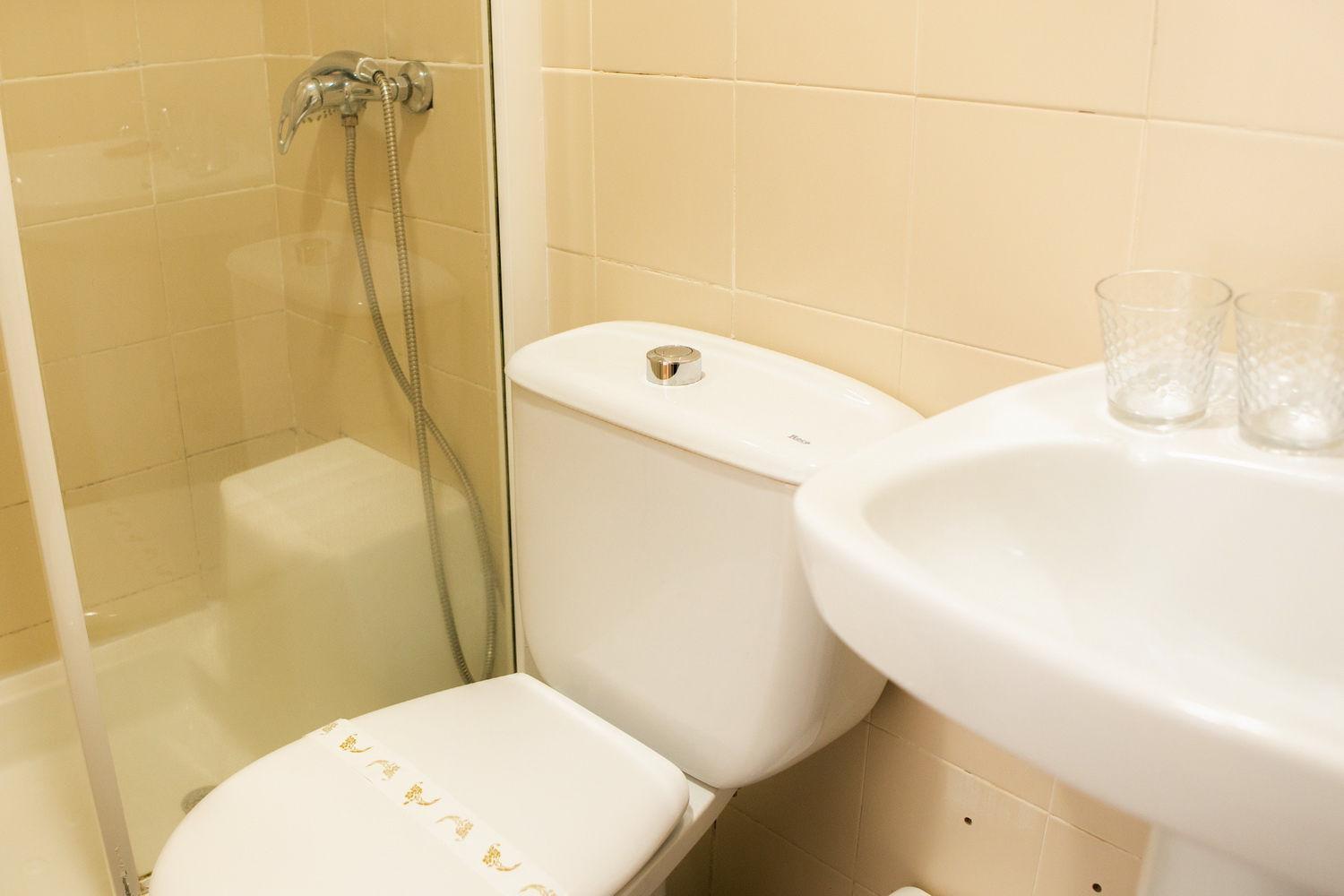 Hotel Playa Conil - Beachfront Studios & Suites โกนิล เด ลาฟรอนเตรา ภายนอก รูปภาพ