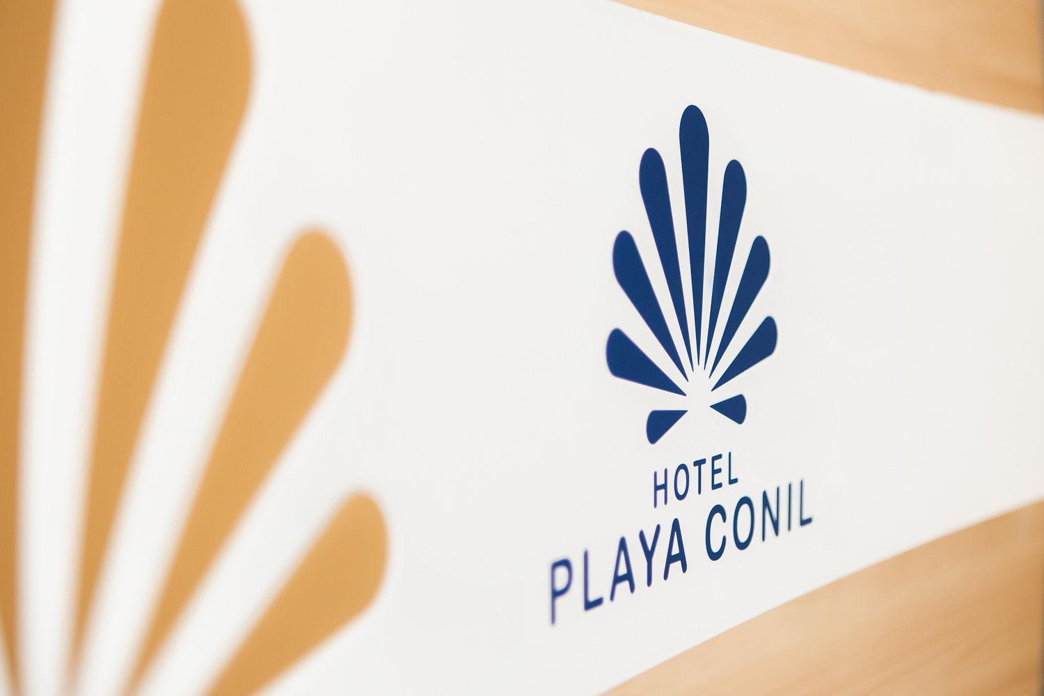 Hotel Playa Conil - Beachfront Studios & Suites โกนิล เด ลาฟรอนเตรา ภายนอก รูปภาพ